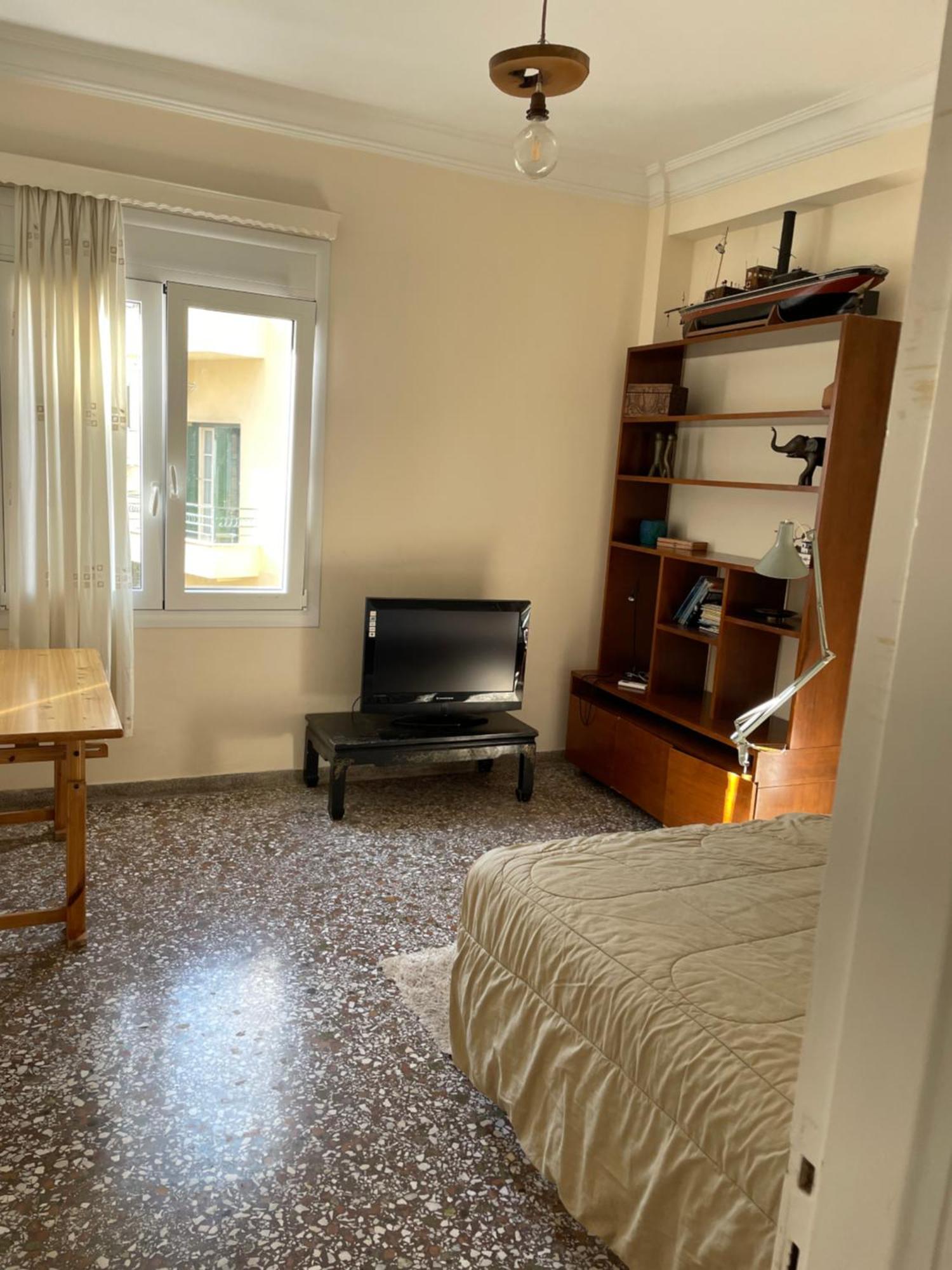 Quiet Bright Just Renewed Floor At Lycabetous Daire